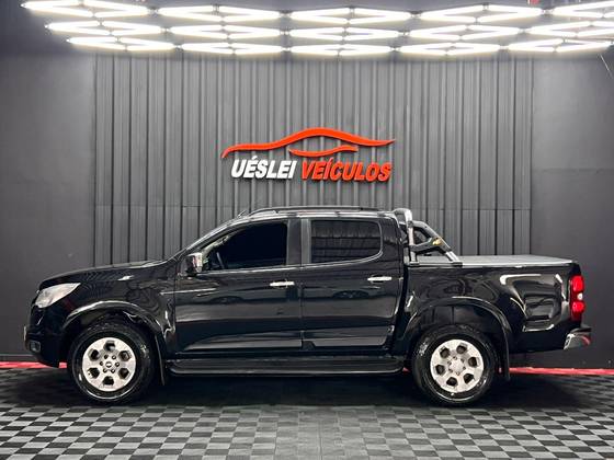 CHEVROLET S10 2.4 LTZ 4X2 CD 8V FLEX 4P MANUAL CHEVROLET S10 2.4 LTZ 4X2 CD 8V FLEX 4P MANUAL